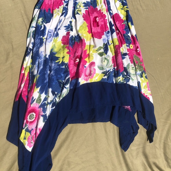 Handkerchief skirt and royal blue tank girls 7/8. - Picture 3 of 4